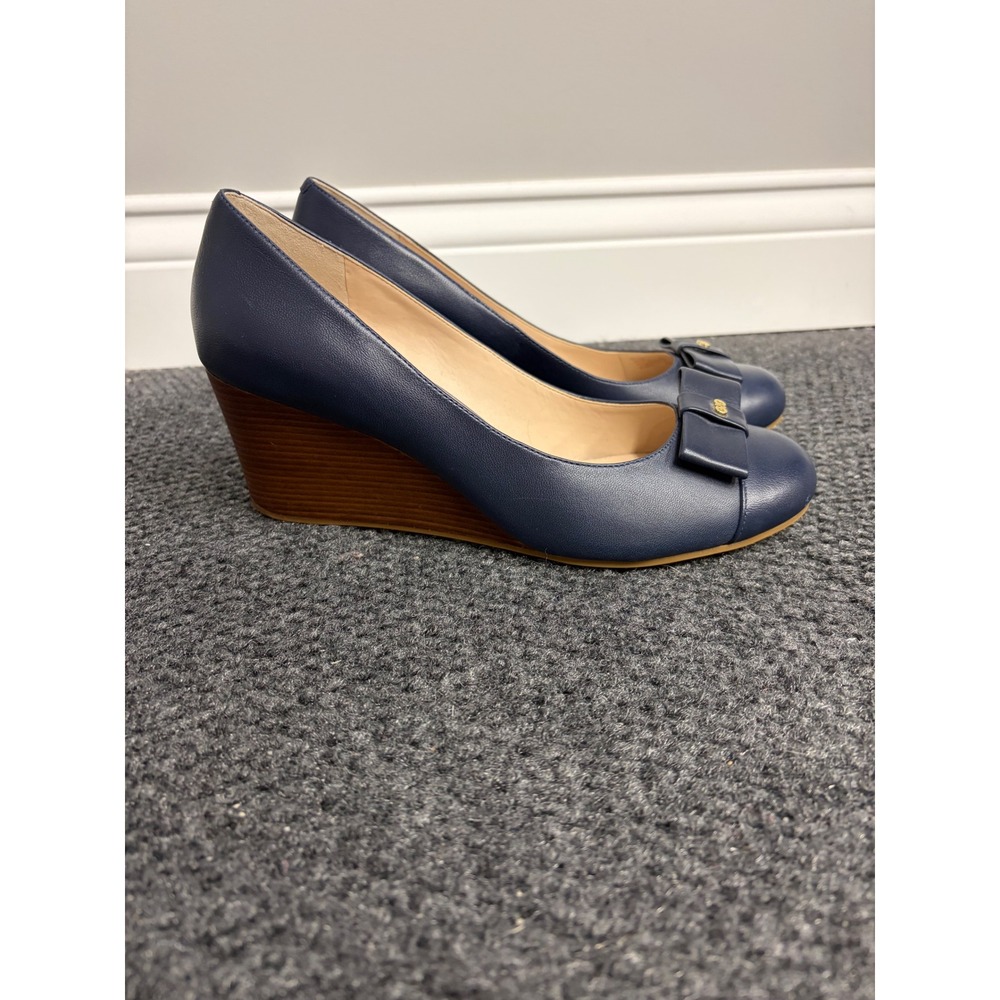 Cole Haan Navy Blue Leather Bow Wedge Pumps Shoes W13162 Size 8B - Picture 2 of 6